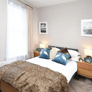 Ocho Homes By Eight Continents Belfast