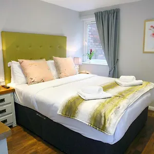  Apartment Eglantine